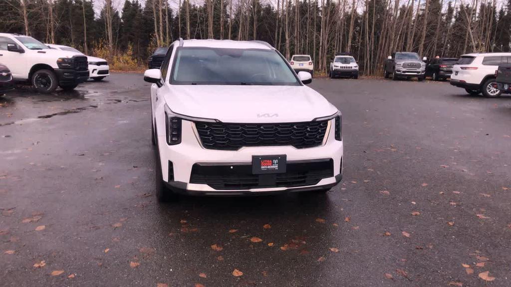 used 2024 Kia Sorento car, priced at $31,098