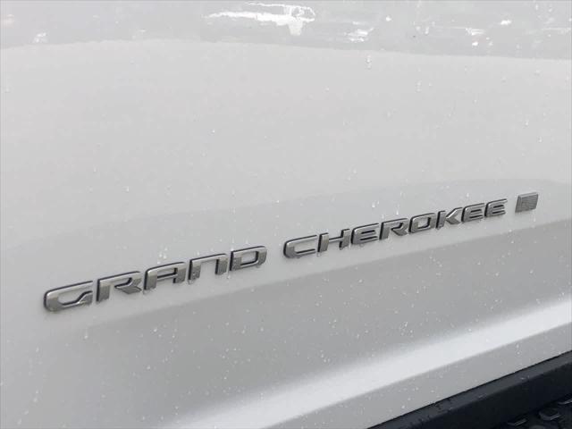 new 2025 Jeep Grand Cherokee car, priced at $52,021