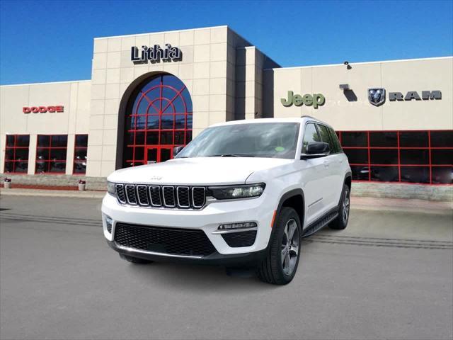 new 2025 Jeep Grand Cherokee car, priced at $52,021