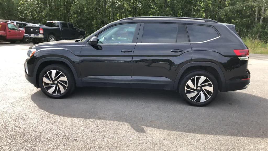 used 2024 Volkswagen Atlas car, priced at $33,490
