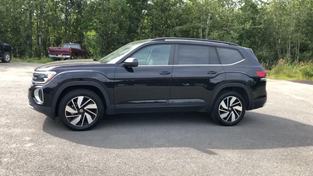 used 2024 Volkswagen Atlas car, priced at $33,490