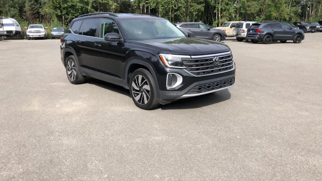 used 2024 Volkswagen Atlas car, priced at $33,490