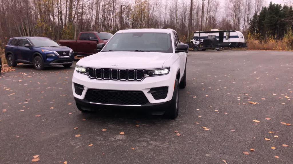 used 2024 Jeep Grand Cherokee car, priced at $35,925