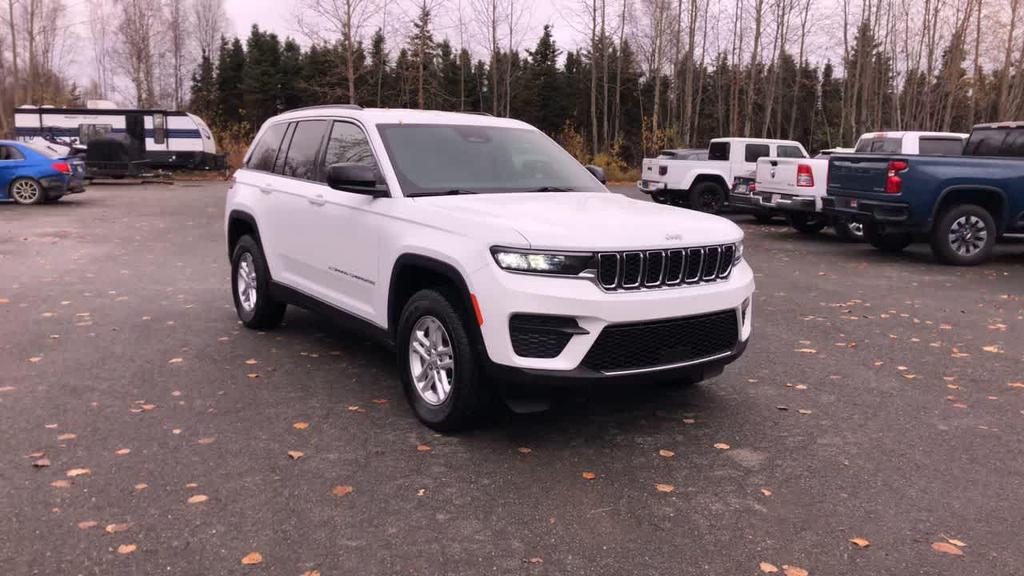 used 2024 Jeep Grand Cherokee car, priced at $35,925