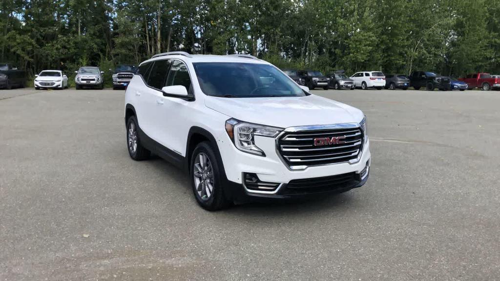 used 2024 GMC Terrain car, priced at $28,000
