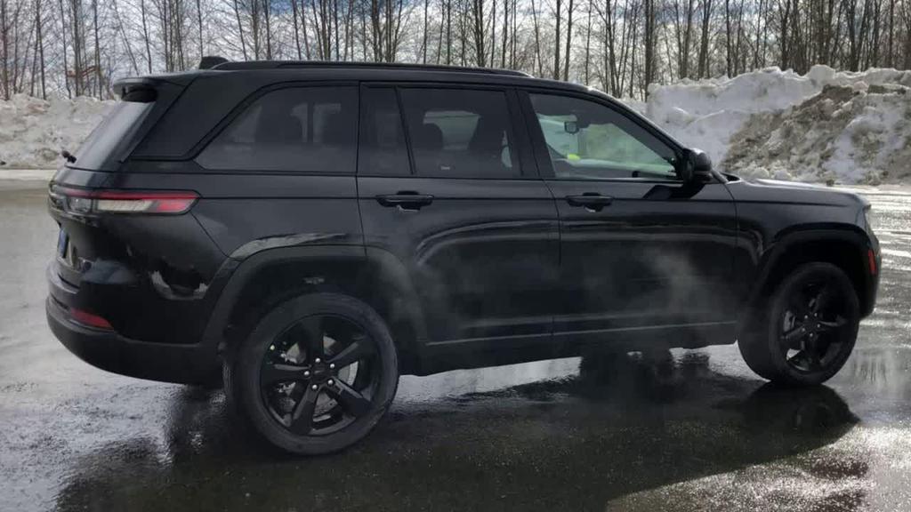 used 2023 Jeep Grand Cherokee car, priced at $34,999
