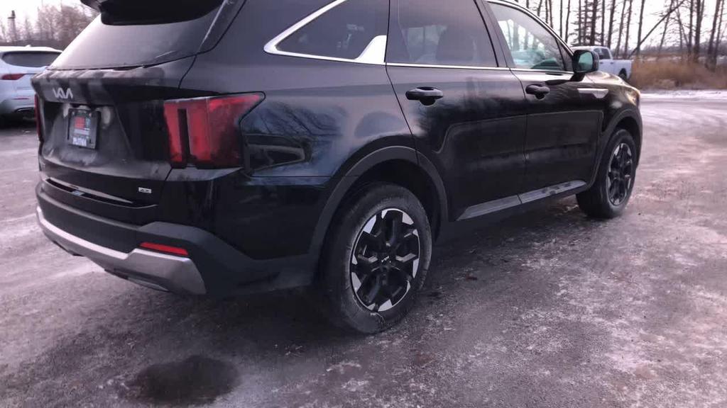 used 2024 Kia Sorento car, priced at $30,575