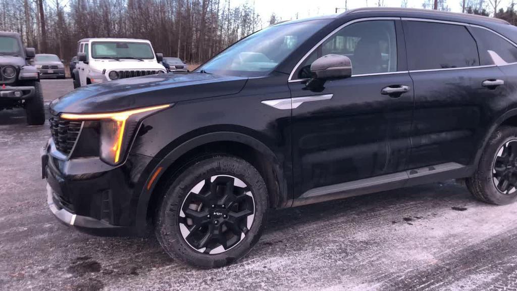 used 2024 Kia Sorento car, priced at $30,575