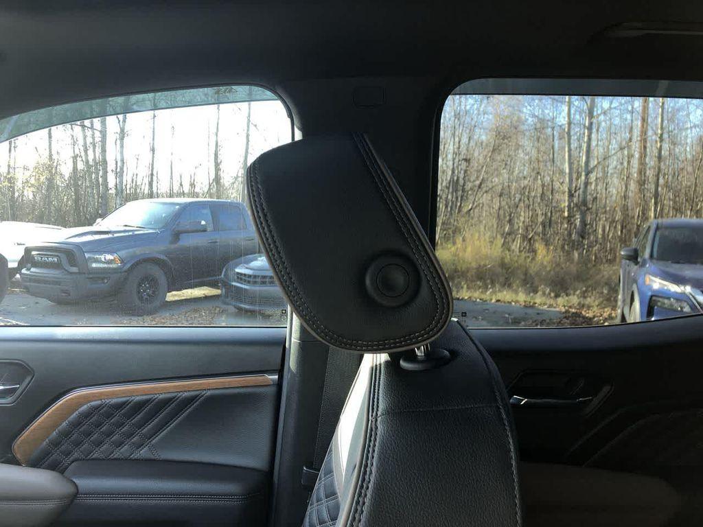 used 2023 GMC Canyon car, priced at $44,890