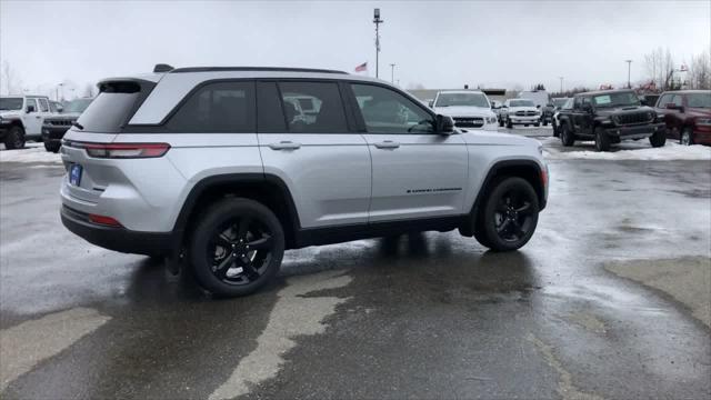 new 2024 Jeep Grand Cherokee car, priced at $52,242