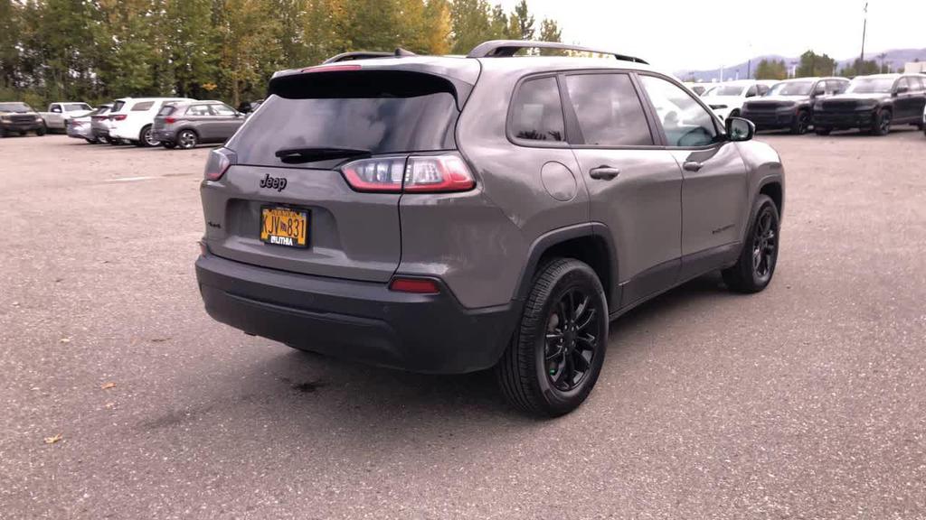 used 2023 Jeep Cherokee car, priced at $25,900