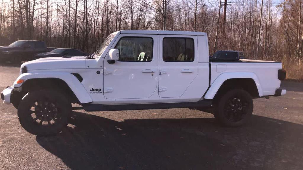 used 2022 Jeep Gladiator car, priced at $37,869
