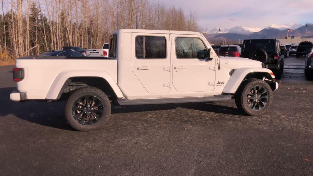 used 2022 Jeep Gladiator car, priced at $37,869