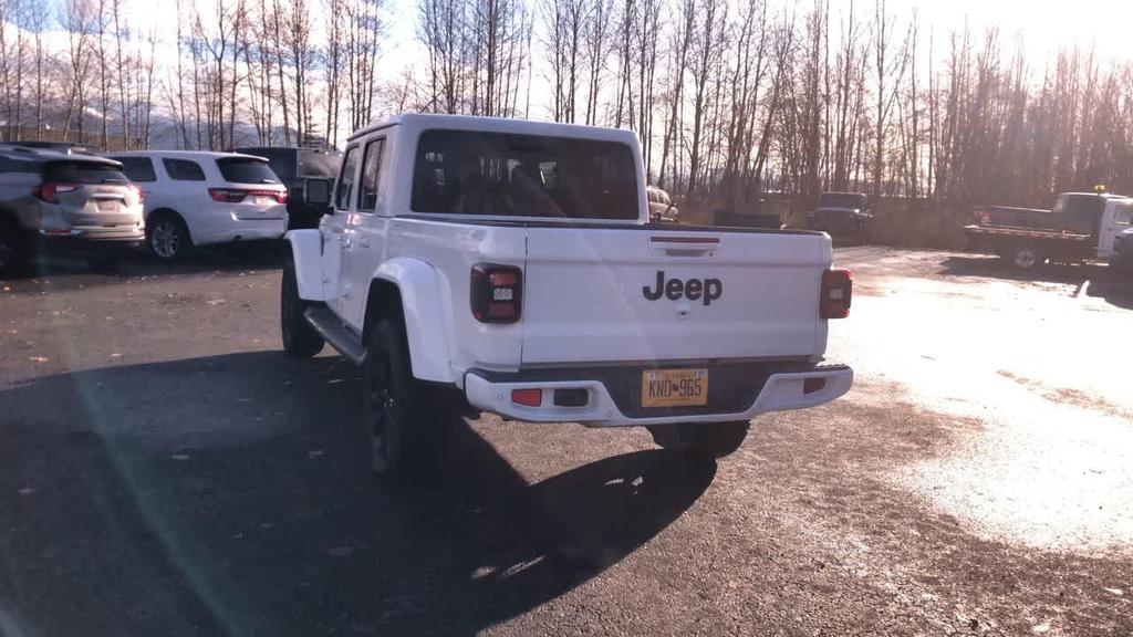 used 2022 Jeep Gladiator car, priced at $37,869