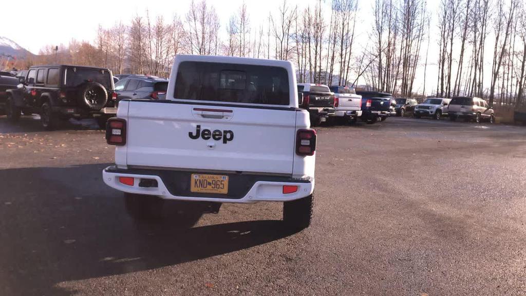 used 2022 Jeep Gladiator car, priced at $37,869