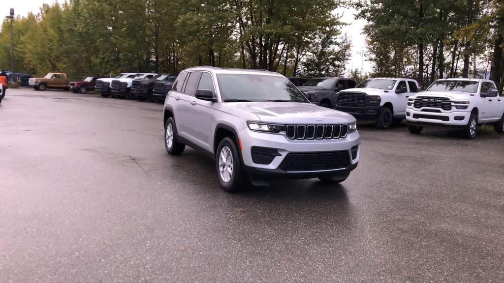 new 2025 Jeep Grand Cherokee car, priced at $35,435