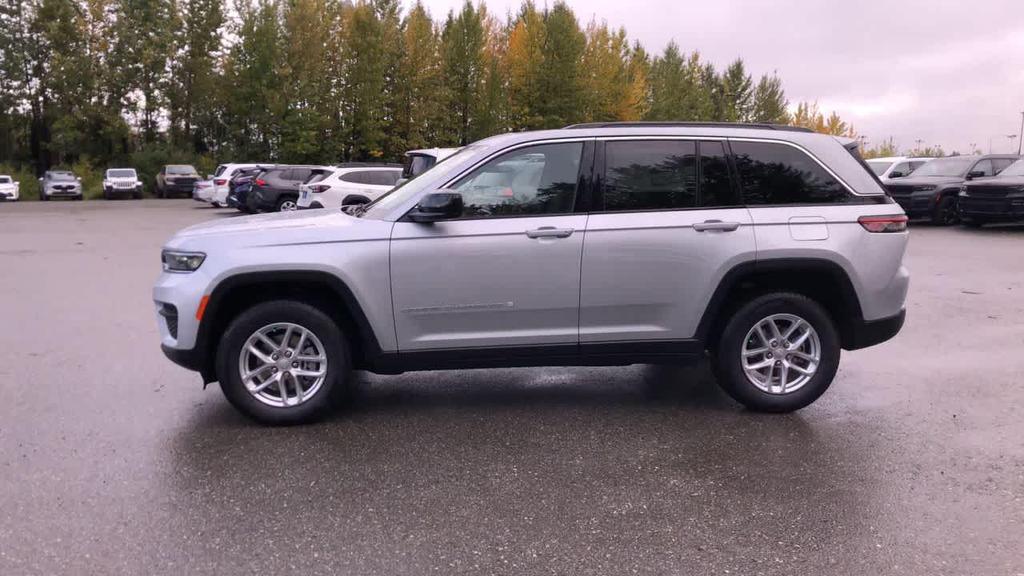 new 2025 Jeep Grand Cherokee car, priced at $35,435