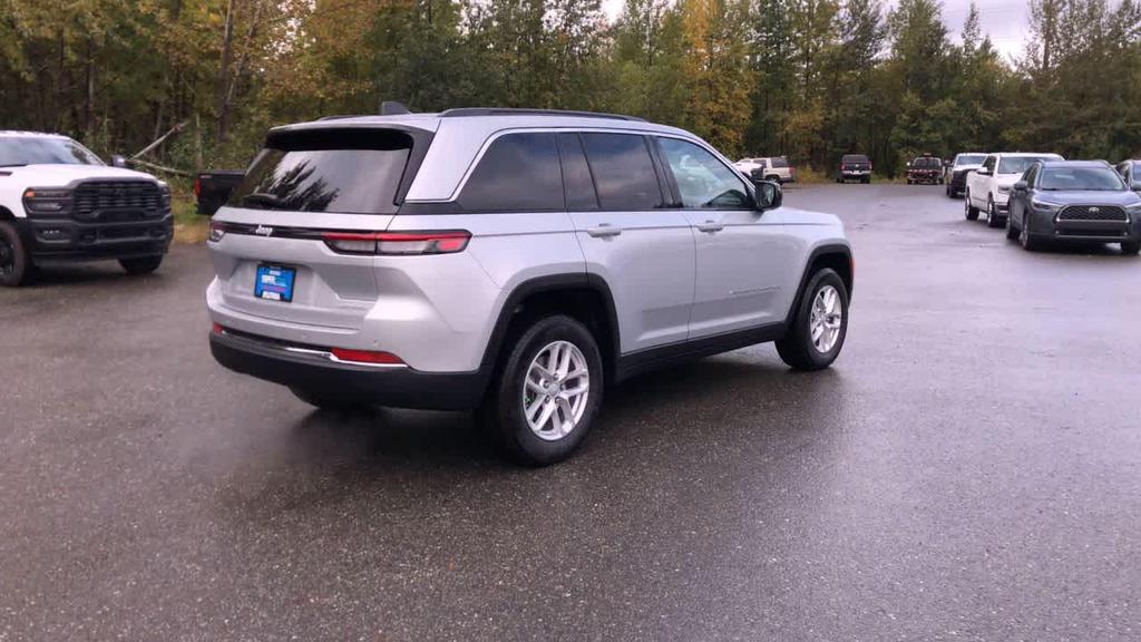 new 2025 Jeep Grand Cherokee car, priced at $35,435