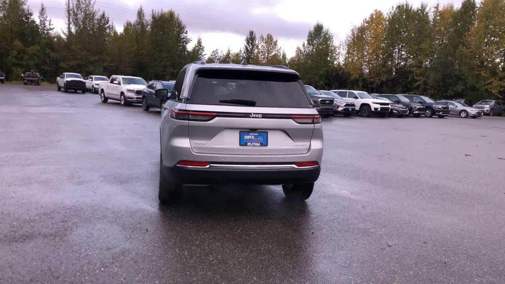new 2025 Jeep Grand Cherokee car, priced at $35,435