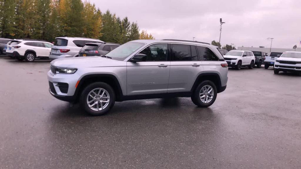 new 2025 Jeep Grand Cherokee car, priced at $35,435