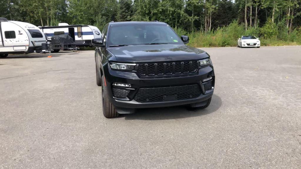 new 2025 Jeep Grand Cherokee car, priced at $50,927