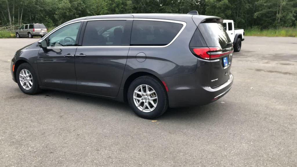 used 2023 Chrysler Pacifica car, priced at $25,900