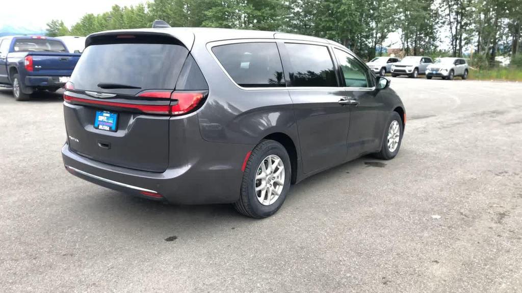 used 2023 Chrysler Pacifica car, priced at $25,900