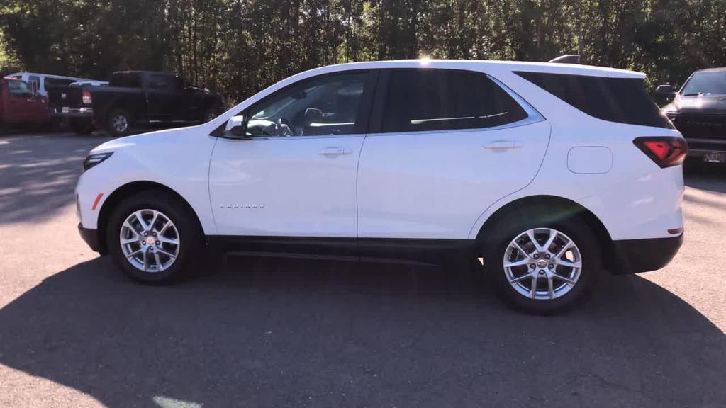used 2024 Chevrolet Equinox car, priced at $26,000