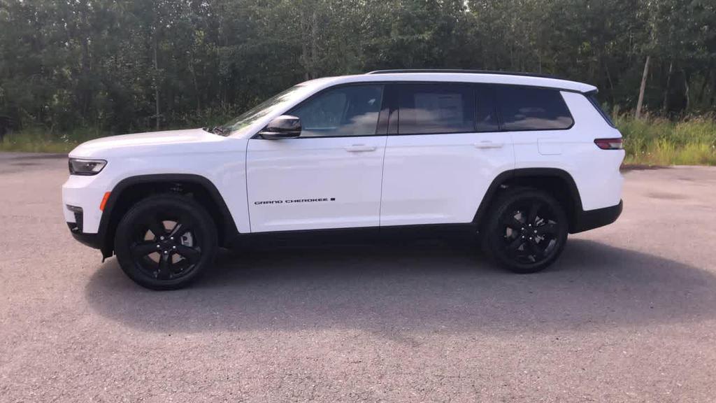 new 2025 Jeep Grand Cherokee L car, priced at $52,137