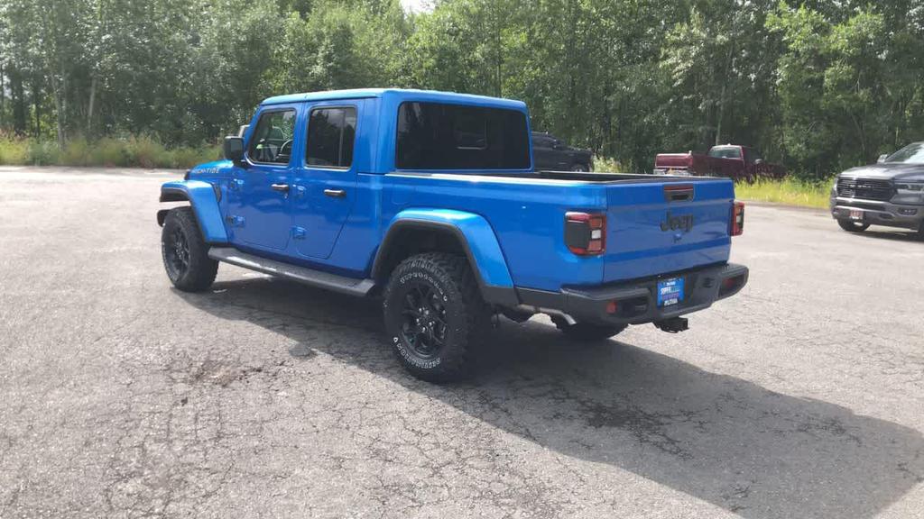 new 2025 Jeep Gladiator car, priced at $50,544
