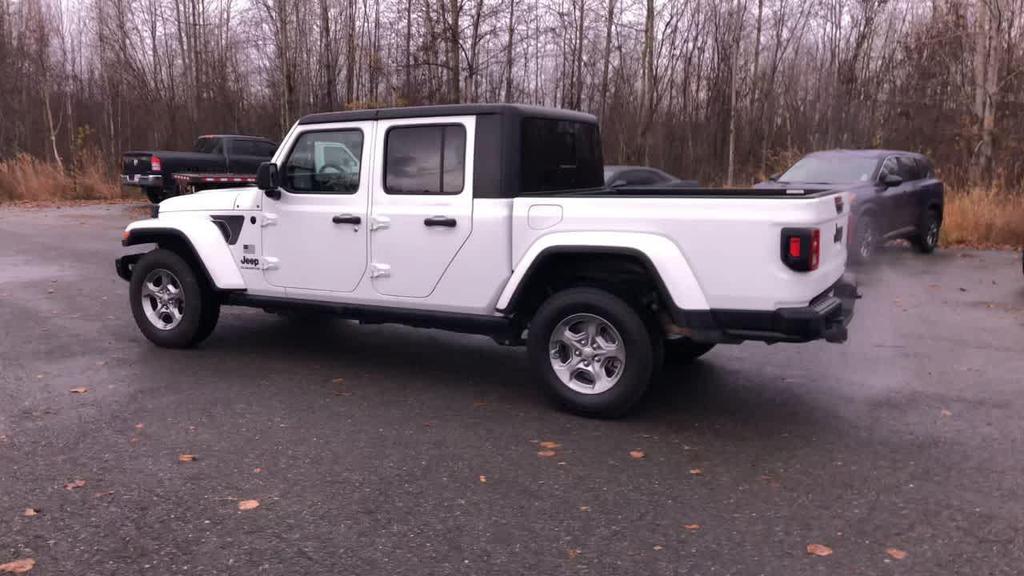 used 2021 Jeep Gladiator car, priced at $29,489