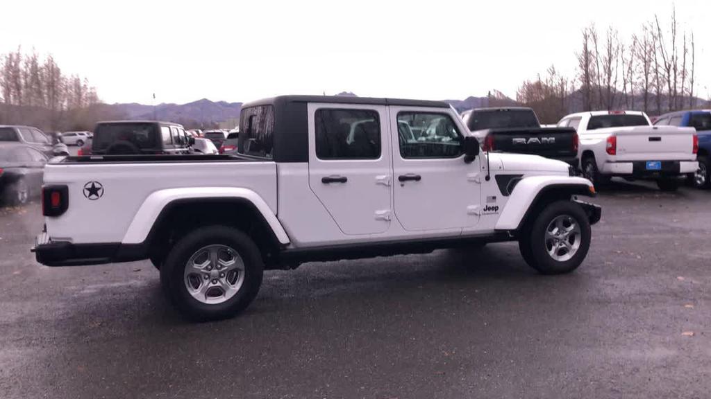 used 2021 Jeep Gladiator car, priced at $29,489