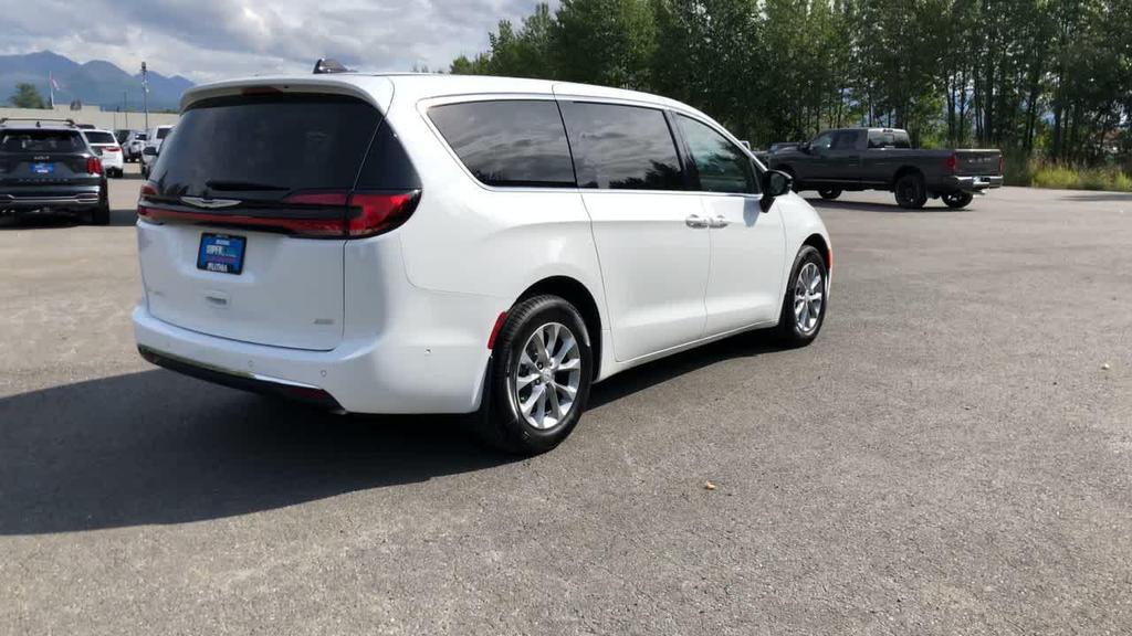 new 2025 Chrysler Pacifica car, priced at $46,080