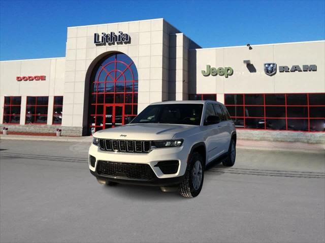 new 2025 Jeep Grand Cherokee car, priced at $40,945