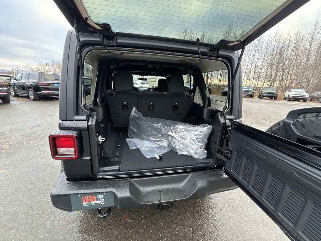 new 2026 Jeep Wrangler car, priced at $39,333