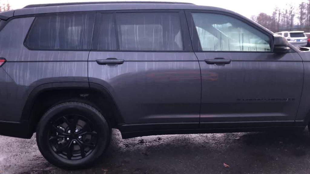used 2024 Jeep Grand Cherokee L car, priced at $33,225
