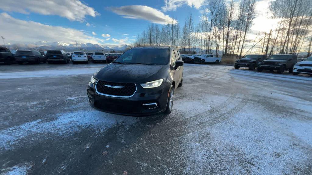 new 2026 Chrysler Pacifica car, priced at $43,482