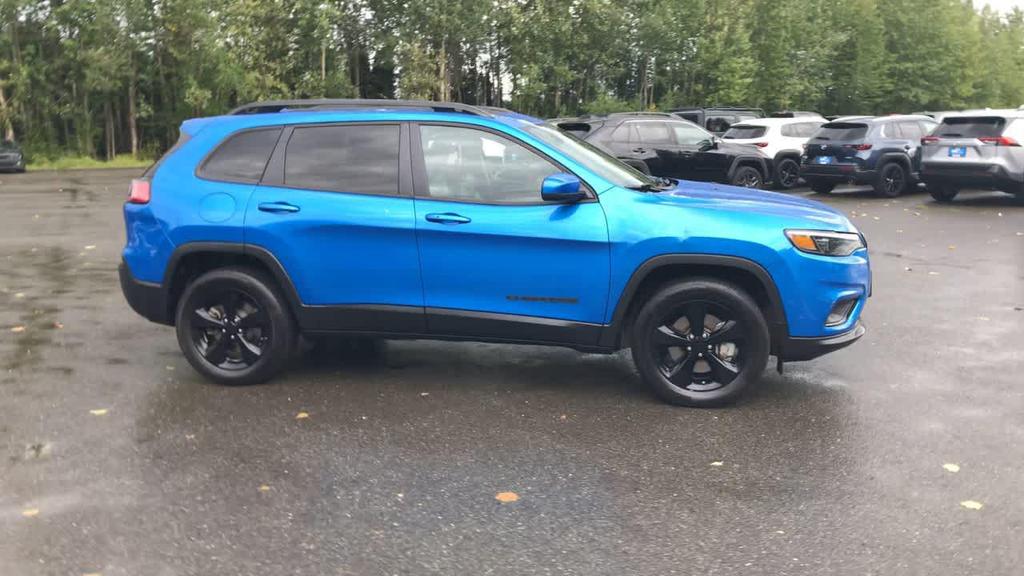 used 2020 Jeep Cherokee car, priced at $23,890