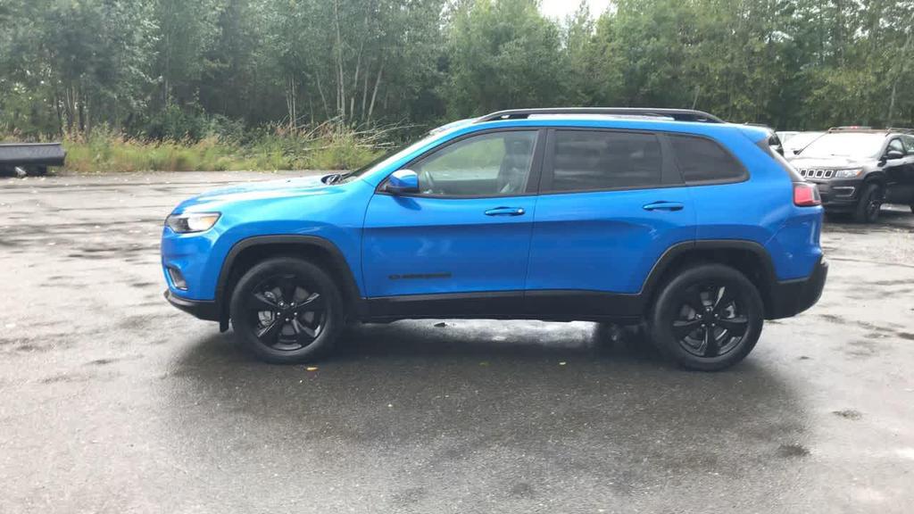 used 2020 Jeep Cherokee car, priced at $23,890