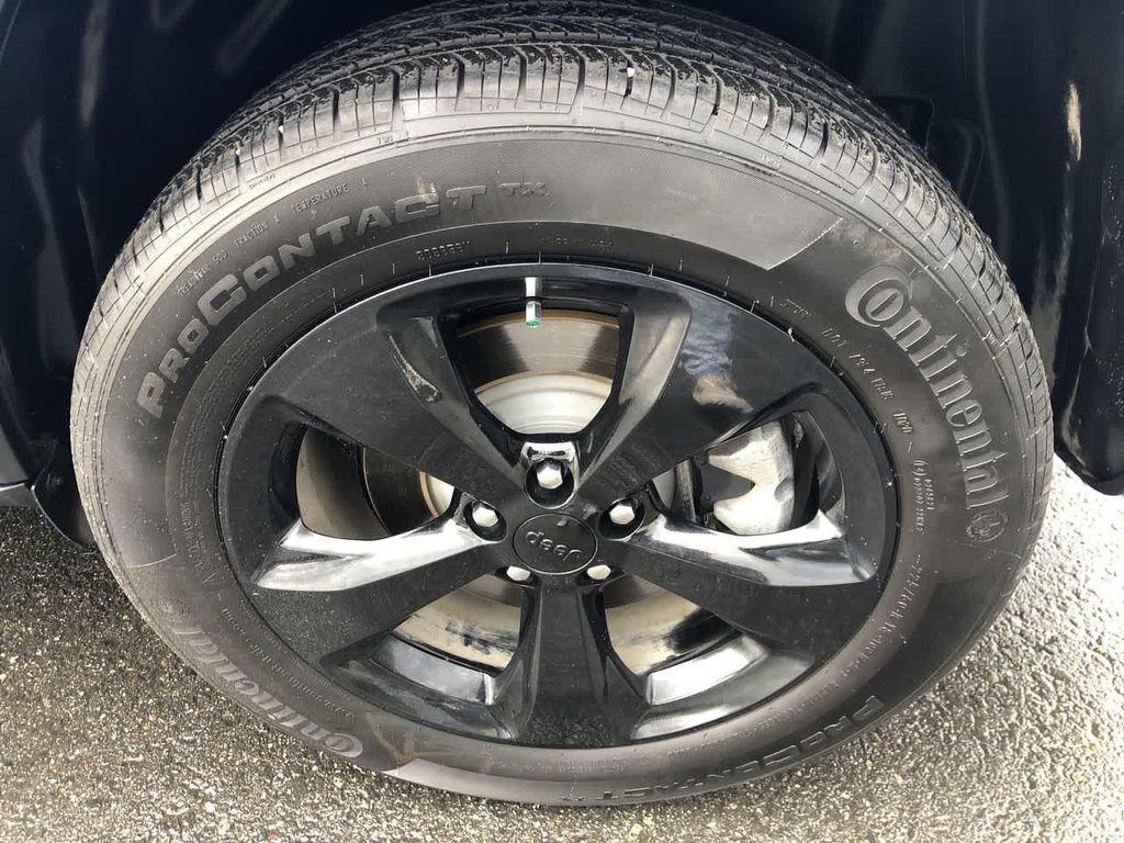 used 2020 Jeep Cherokee car, priced at $23,890
