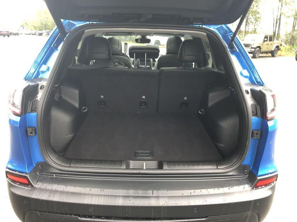used 2020 Jeep Cherokee car, priced at $23,890