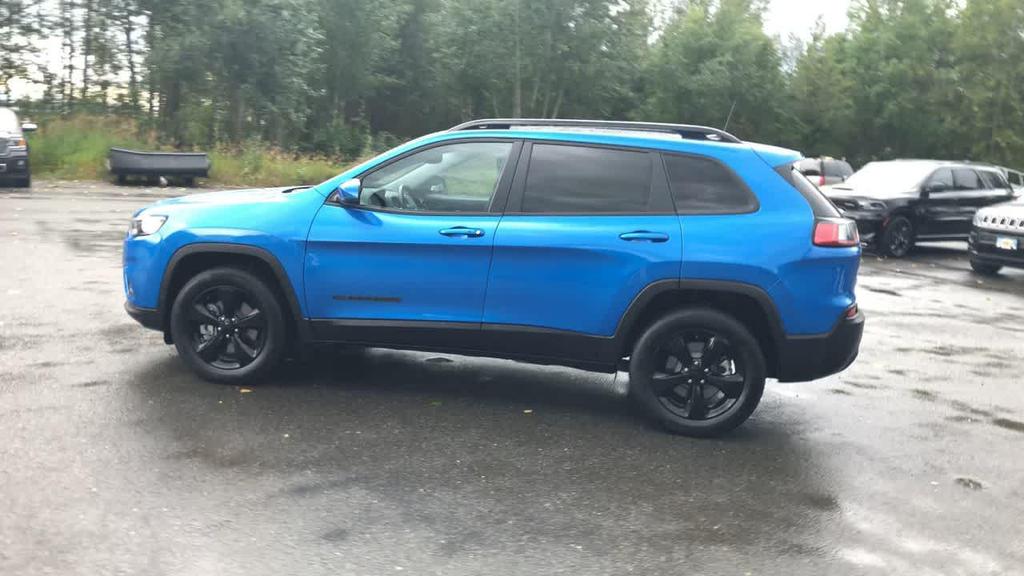 used 2020 Jeep Cherokee car, priced at $23,890