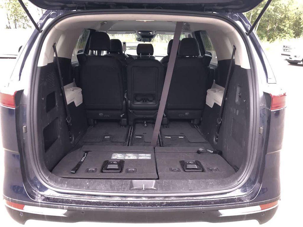 used 2024 Kia Carnival car, priced at $30,898