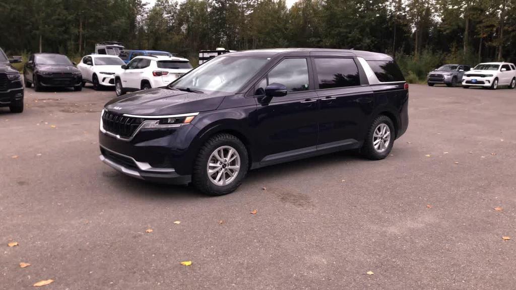 used 2024 Kia Carnival car, priced at $30,898