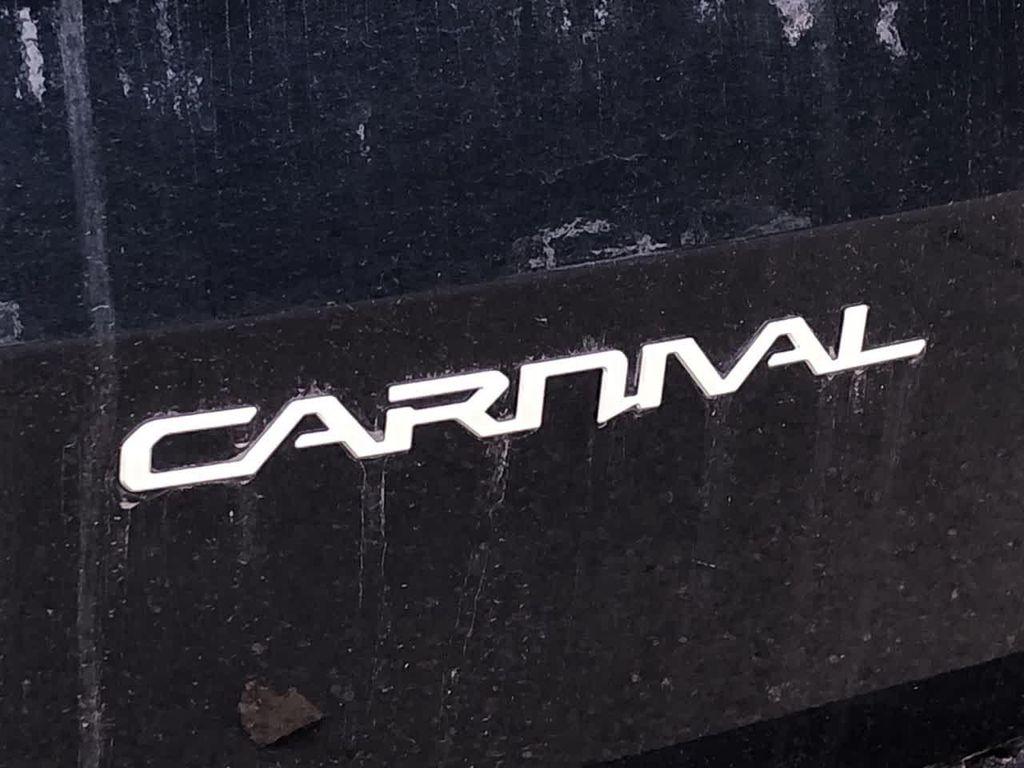 used 2024 Kia Carnival car, priced at $30,898