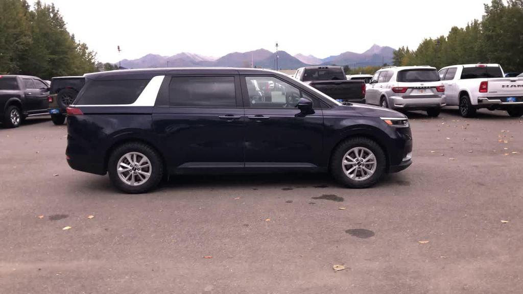 used 2024 Kia Carnival car, priced at $30,898