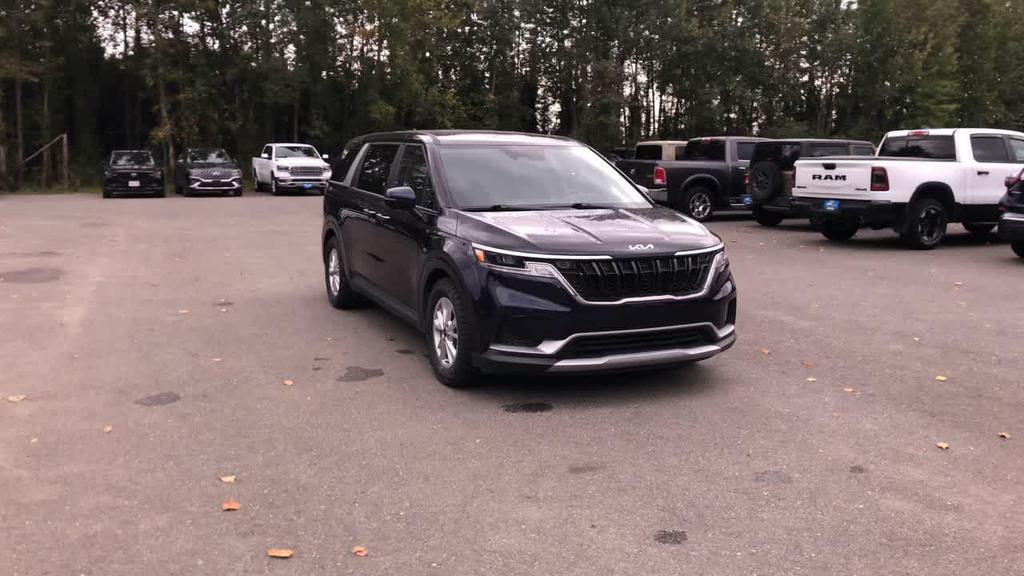 used 2024 Kia Carnival car, priced at $30,898