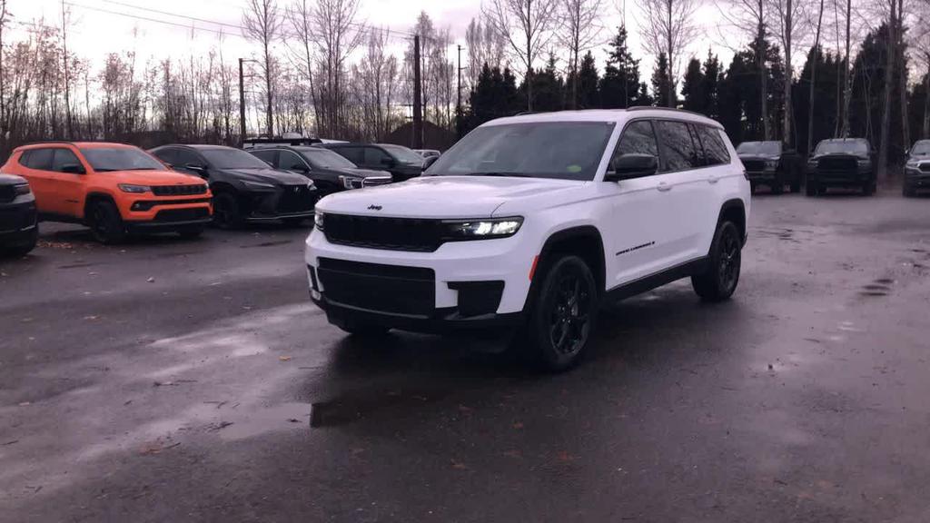 used 2024 Jeep Grand Cherokee L car, priced at $33,675