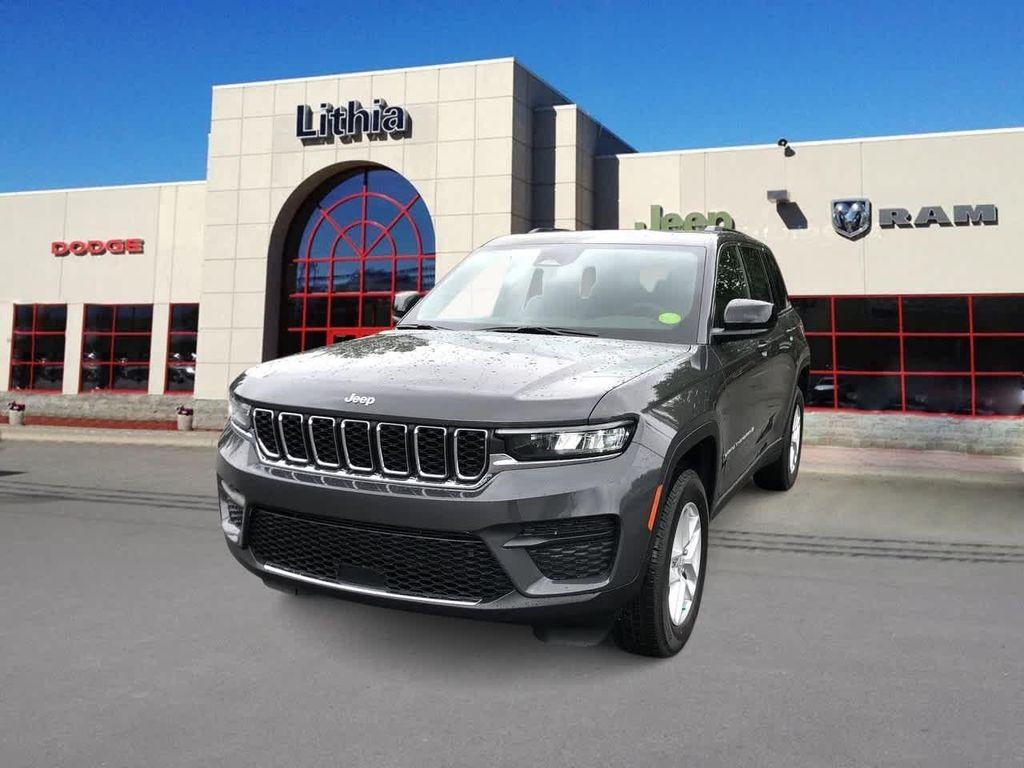 used 2024 Jeep Grand Cherokee car, priced at $36,900