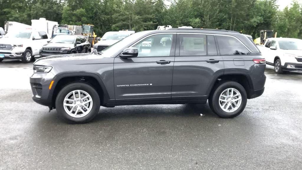 used 2024 Jeep Grand Cherokee car, priced at $36,900